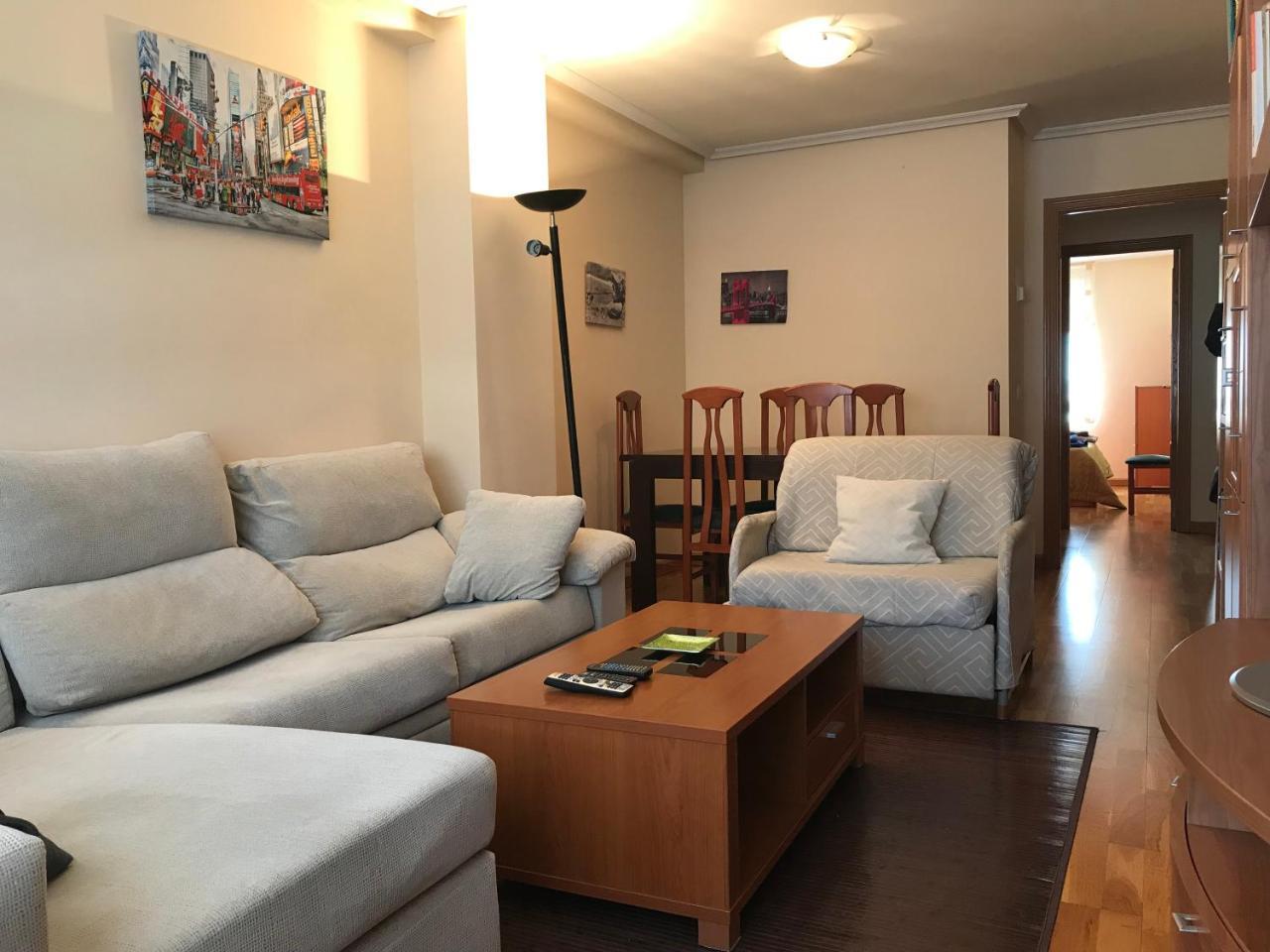 Apartamento La Cenicienta Apartment Leon Exterior photo
